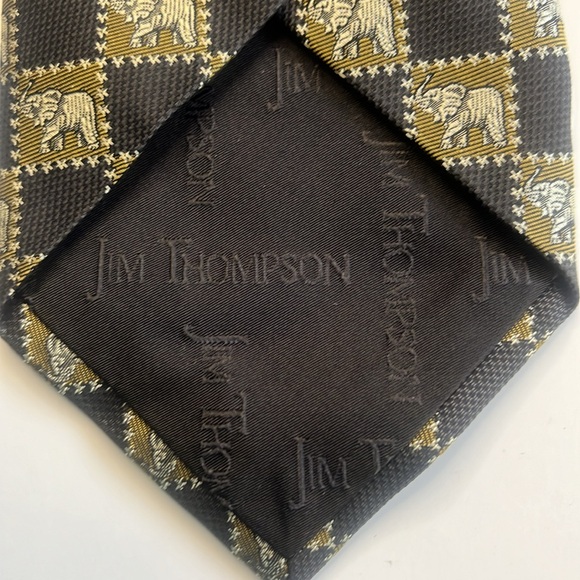 Jim Thompson Elephant 🐘 Inspired Silk Tie - Picture 4 of 7